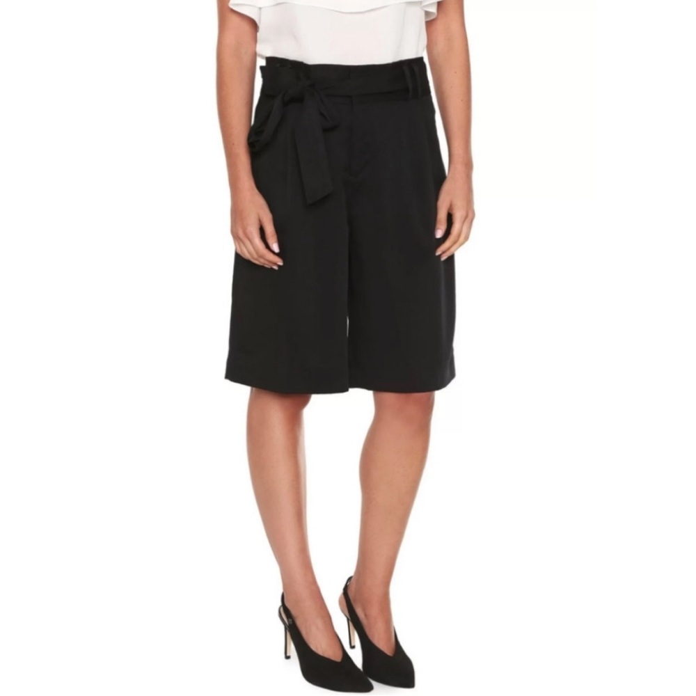 New Banana Republic Tie-Waist Bermuda Dress Shorts| Black | 0| Avery short